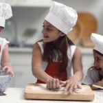 3GirlsBaking_2.jpg.opt414x206o0,0s414x206